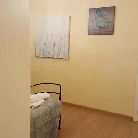 Ferienwohnung Fur 4 Personen 1 Kind Ca 60 M In Gavardo, Gardasee Westufer Gardasee Апартаменты Гавардо